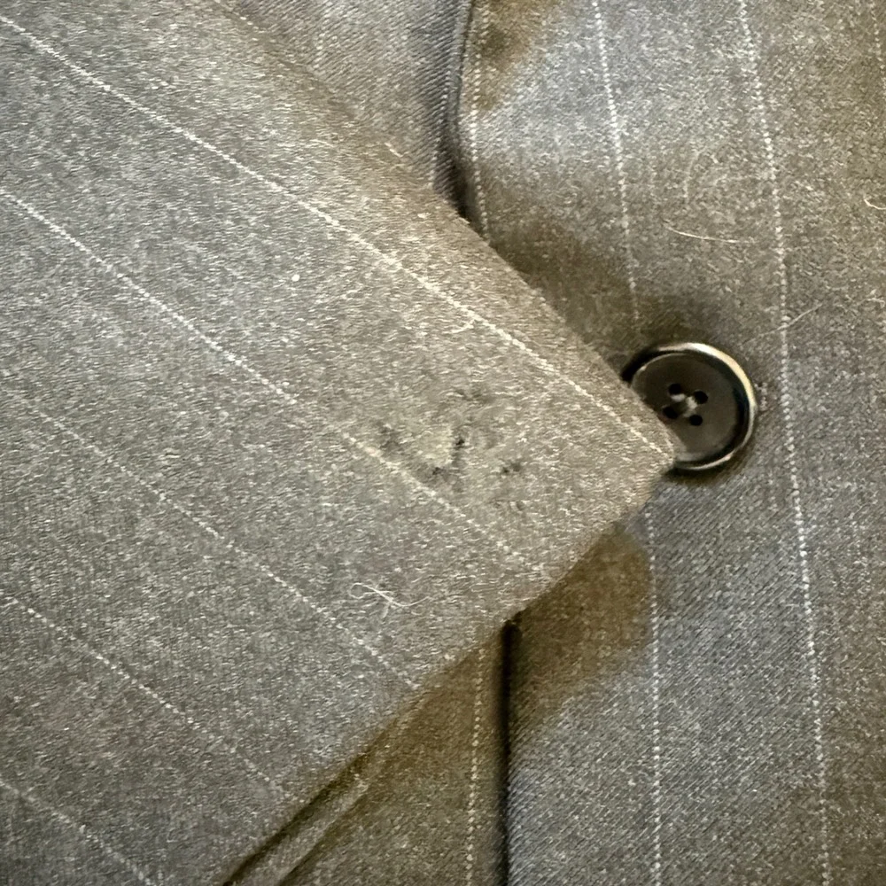 Hickey Freeman 44R Wool Suit‎ Men's Gray Pinstripe 2 Button USA Loro Piana work